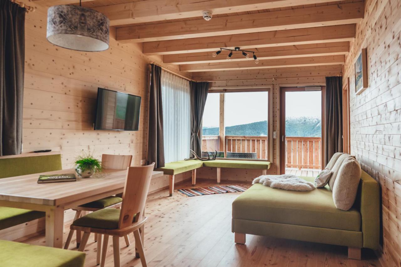 Hotel Hiasl Zirbenhuette Hochrindl Esterno foto